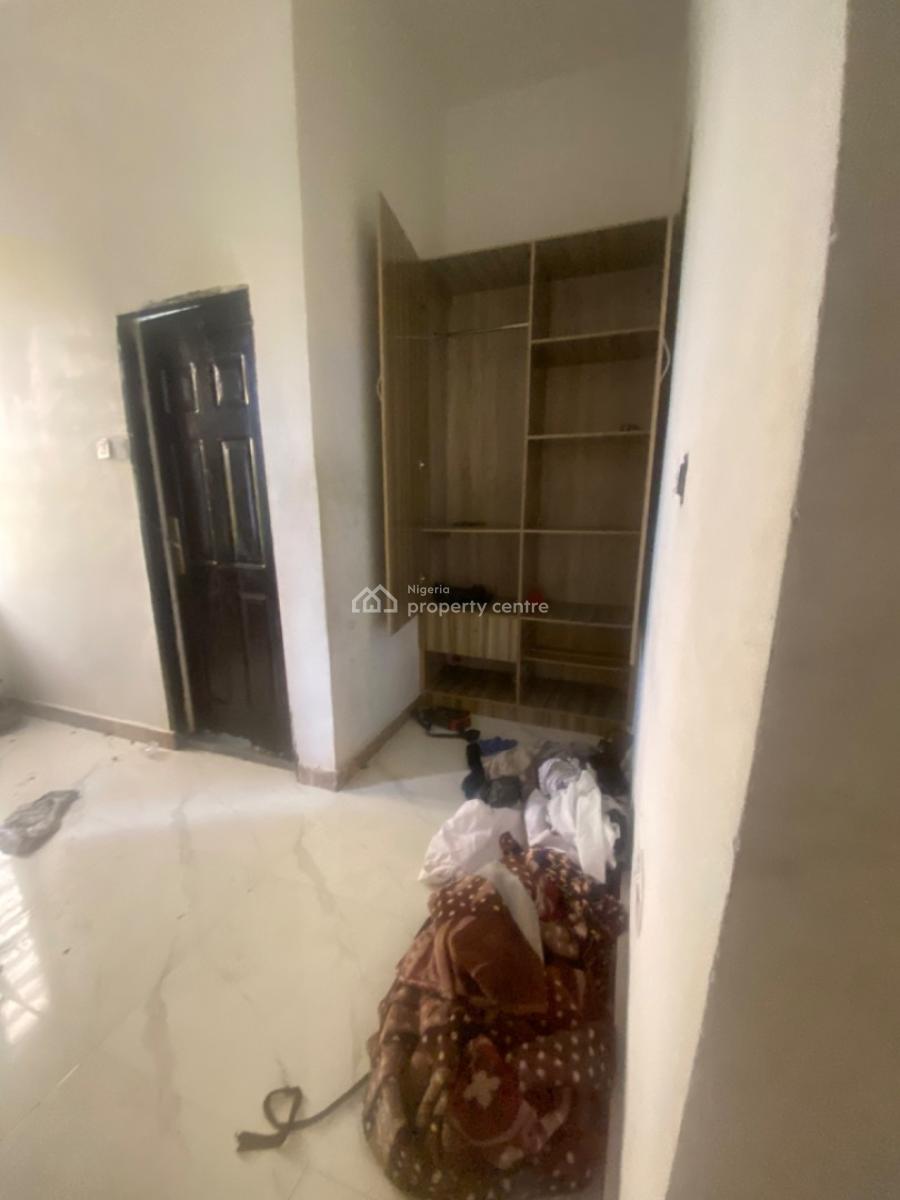 Luxuriously Spacious Nice 2 Bedroom Flat, No. 4, Rafiu Street, Sangotedo, Ajah, Lagos, House for Rent