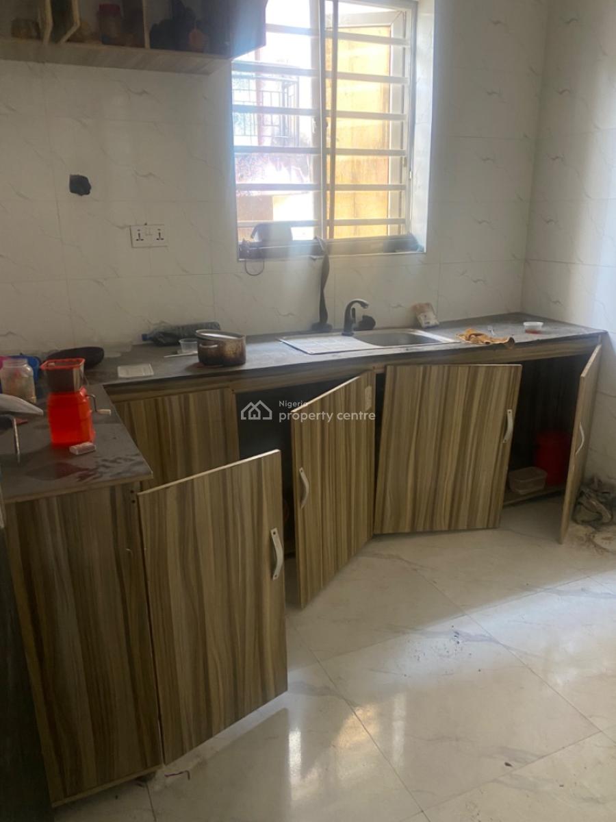 Luxuriously Spacious Nice 2 Bedroom Flat, No. 4, Rafiu Street, Sangotedo, Ajah, Lagos, House for Rent