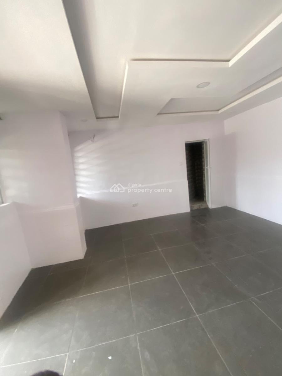 Luxuriously Spacious Nice Mini Flat, No. 4, Rafiu Street, Sangotedo, Ajah, Lagos, Mini Flat (room and Parlour) for Rent