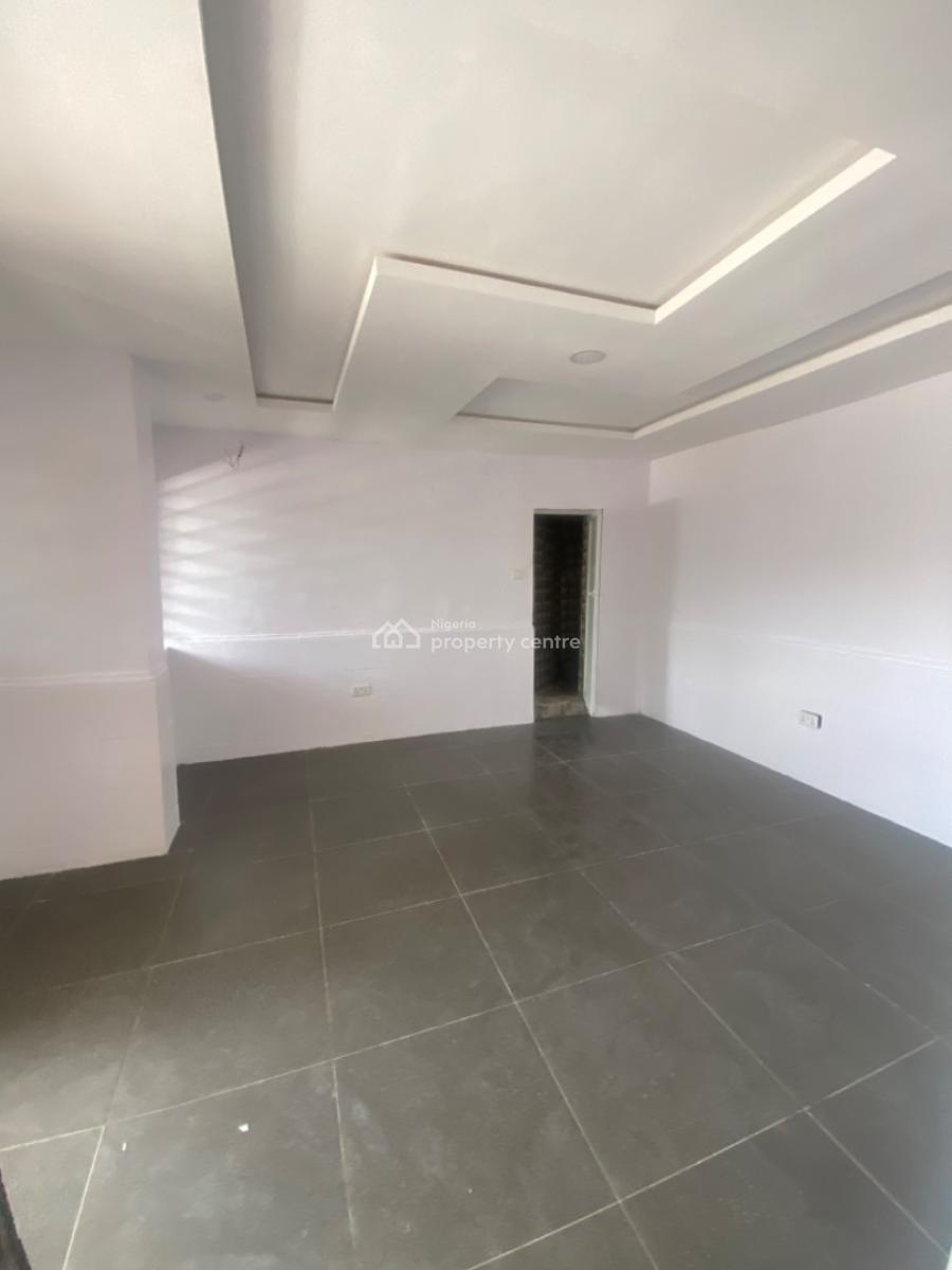 Luxuriously Spacious Nice Mini Flat, No. 4, Rafiu Street, Sangotedo, Ajah, Lagos, Mini Flat (room and Parlour) for Rent