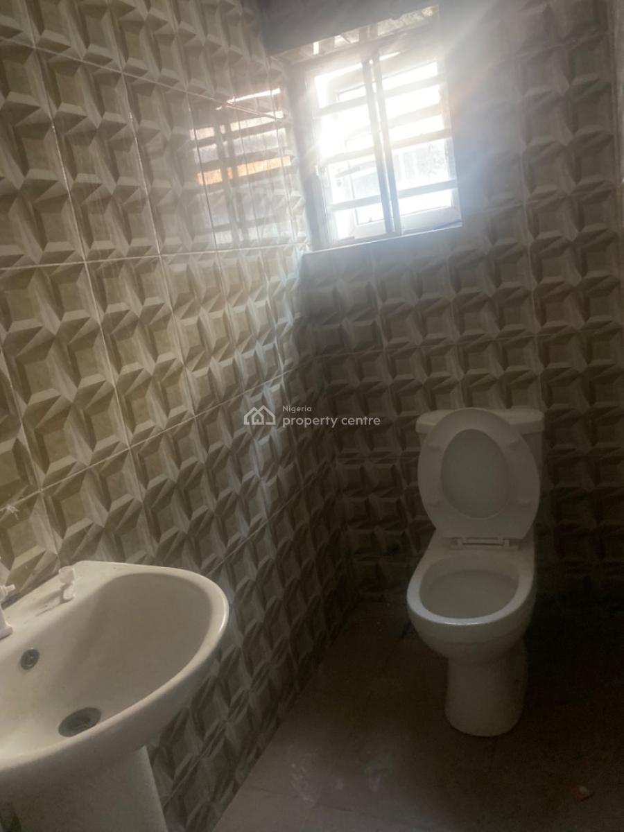 Luxuriously Spacious Nice Mini Flat, No. 4, Rafiu Street, Sangotedo, Ajah, Lagos, Mini Flat (room and Parlour) for Rent