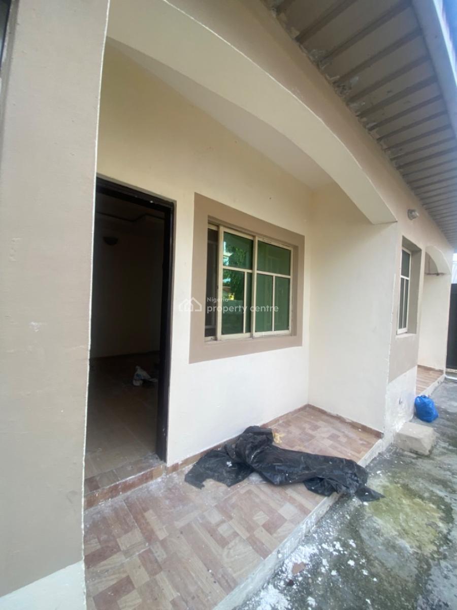 Luxuriously Spacious Nice Mini Flat, No. 4, Rafiu Street, Abijo, Lekki, Lagos, Mini Flat (room and Parlour) for Rent