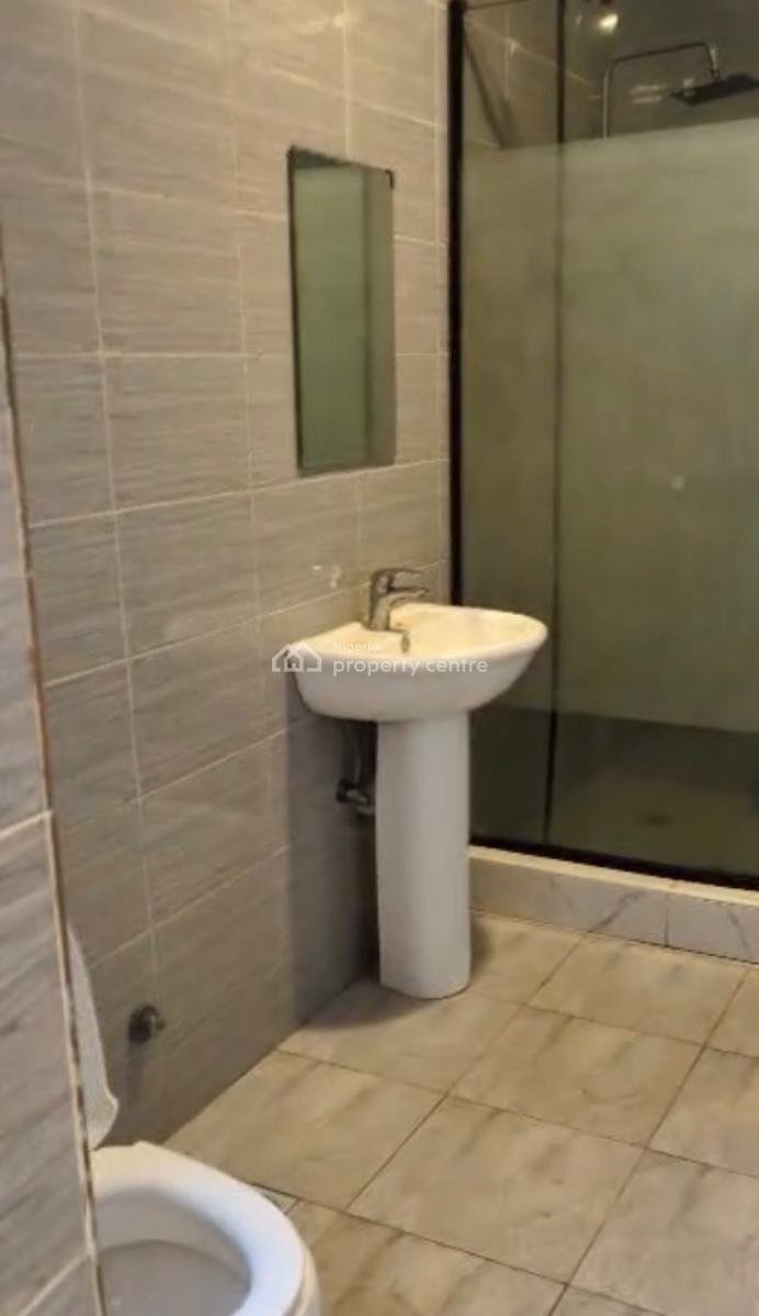 Spacious 2 Bedroom Flat, Gilmore, Jahi, Abuja, Flat / Apartment for Rent
