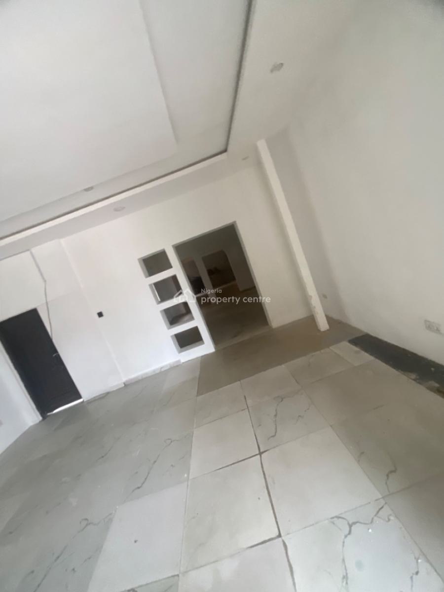 Luxuriously Nice Spacious Shop, No 12 Suru Street, Sangotedo, Ajah, Lagos, Restaurant / Bar for Rent