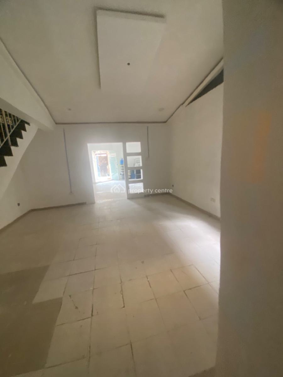 Luxuriously Nice Spacious Shop, No 12 Suru Street, Sangotedo, Ajah, Lagos, Restaurant / Bar for Rent