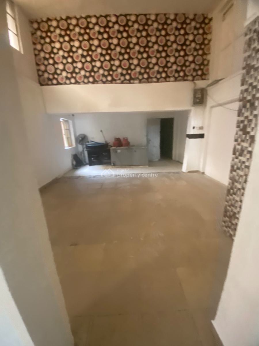 Luxuriously Nice Spacious Shop, No 12 Suru Street, Sangotedo, Ajah, Lagos, Restaurant / Bar for Rent