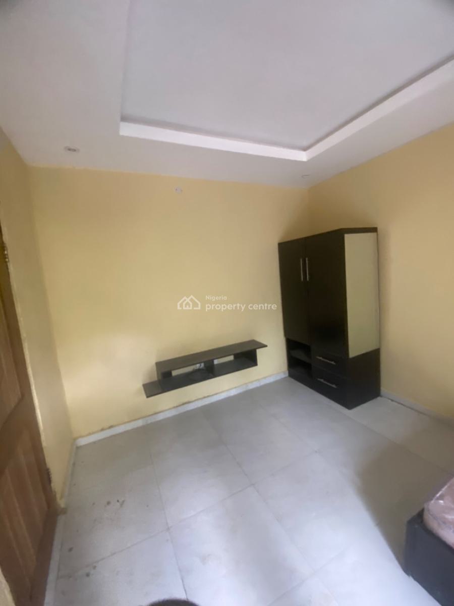 Luxuriously Nice Spacious Self Contain, No 12 Suru Street Desa Ibeju Lekki, Opposite Bankole Street, Alatise, Ibeju Lekki, Lagos, Self Contain (single Rooms) for Rent