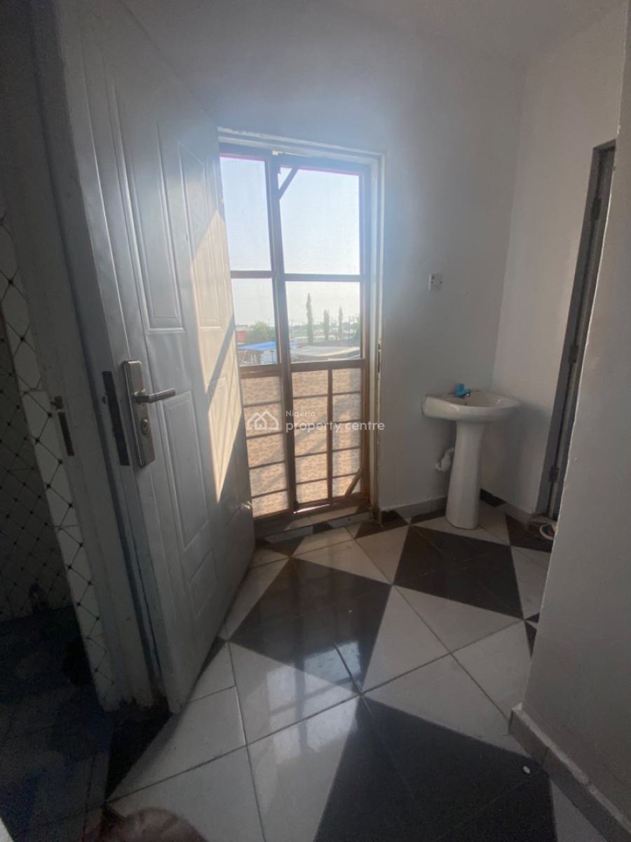 Luxuriously and Spacious Mini Flat, 13b, Segun Street Abijo Gra, Abijo, Lekki, Lagos, Mini Flat (room and Parlour) for Rent