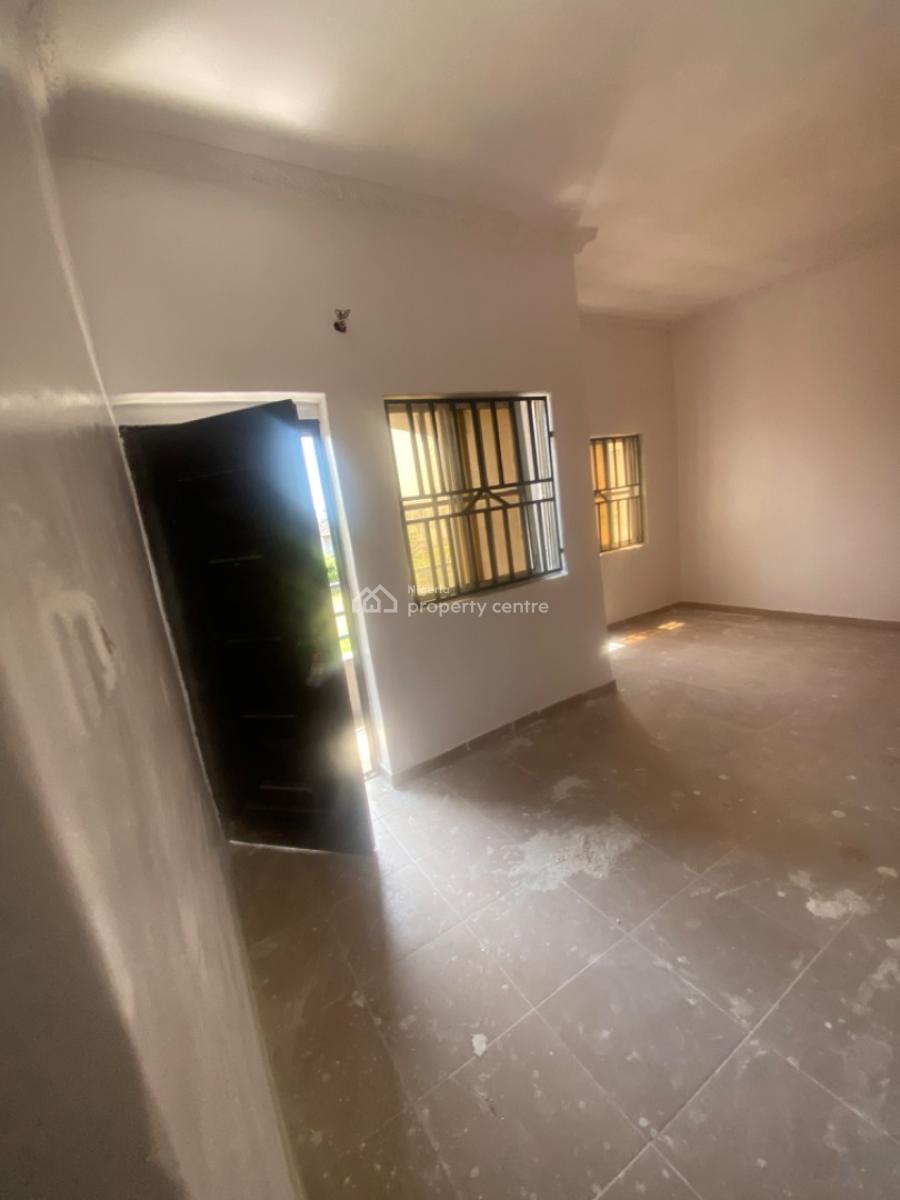 Luxuriously and Spacious Mini Flat, 13b, Segun Street, Sangotedo, Ajah, Lagos, Mini Flat (room and Parlour) for Rent