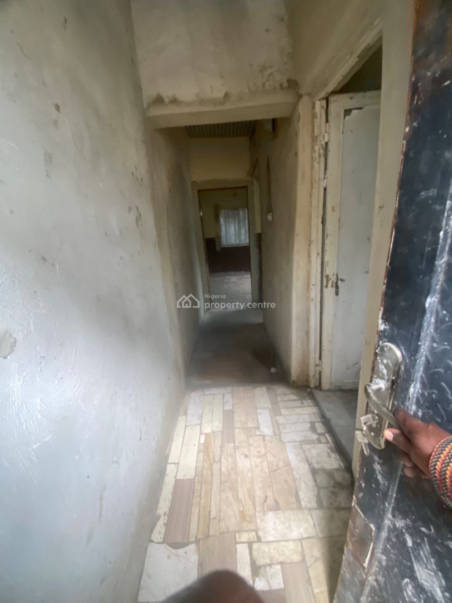 Luxuriously Spacious Nice Self Contain, No 23 Off Rafiu Street Abijo, Abijo, Lekki, Lagos, Self Contain (single Rooms) for Rent