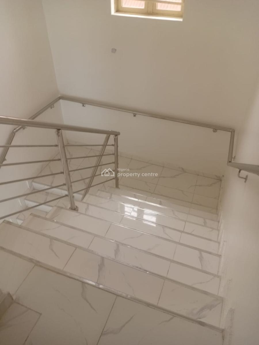 New Luxury 3 Bedroom + Bq, Yaba, Lagos, Semi-detached Duplex for Rent