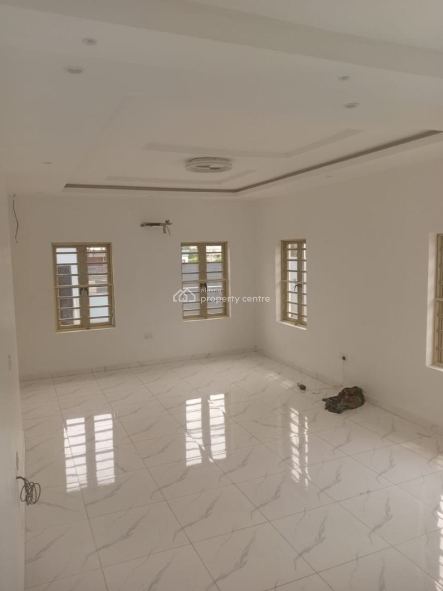 New Luxury 3 Bedroom + Bq, Yaba, Lagos, Semi-detached Duplex for Rent