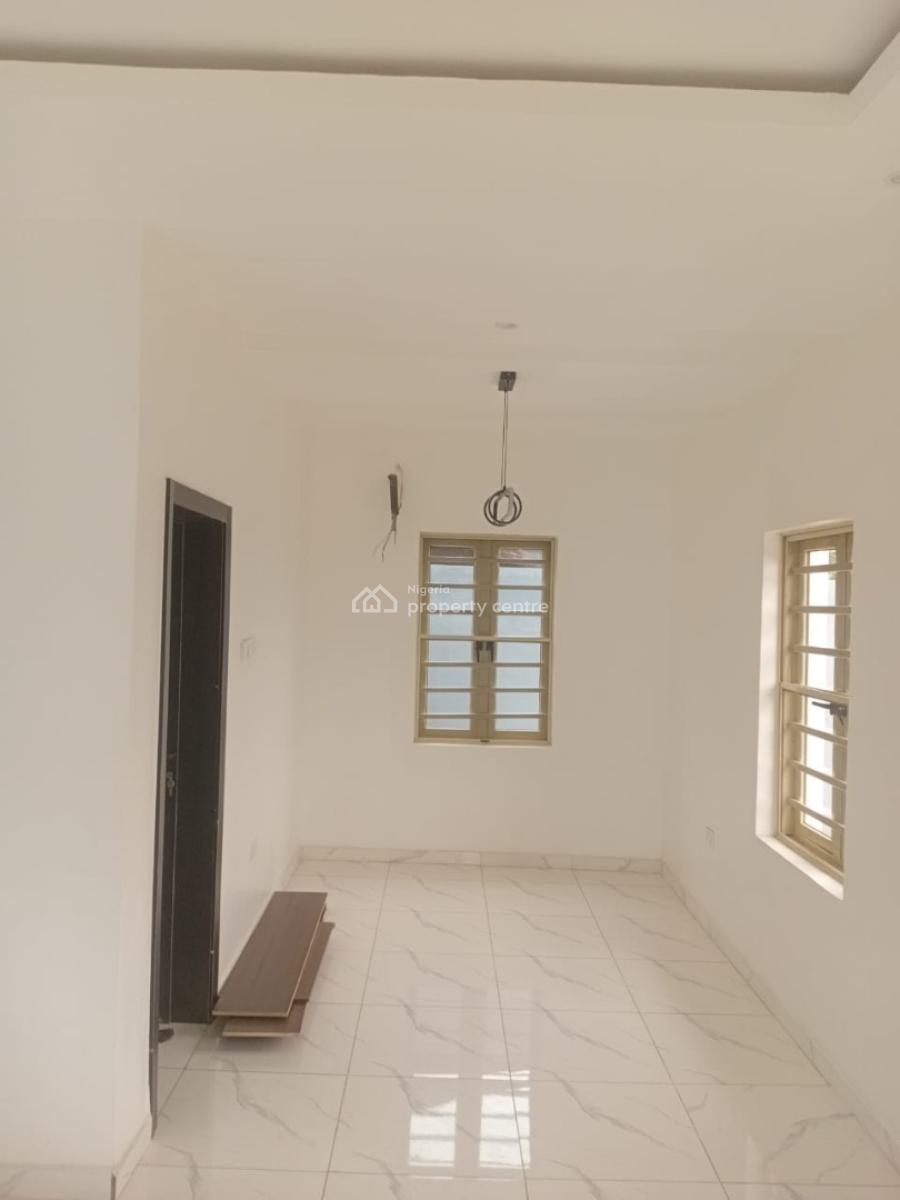 New Luxury 3 Bedroom + Bq, Yaba, Lagos, Semi-detached Duplex for Rent