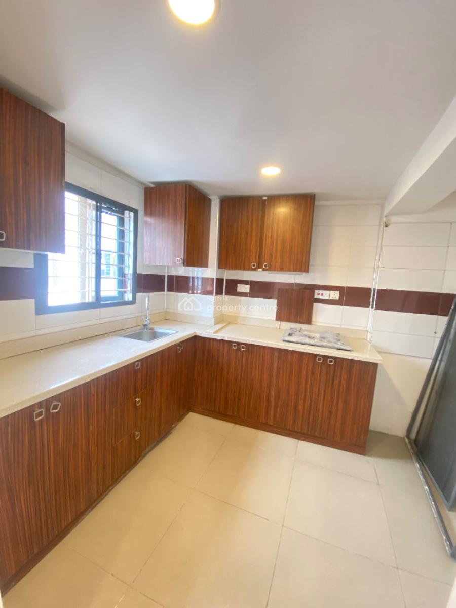 Executive Serviced 2 Bedroom Apartment with Balcony, White Sand Street, Lekki Phase 1, Lekki, Lagos, Flat / Apartment for Rent