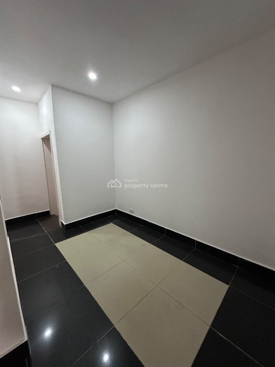 Neatly Renovated Serviced 2 Bedroom Apartment, White Sand Street, Lekki Phase 1, Lekki, Lagos, Flat / Apartment for Rent