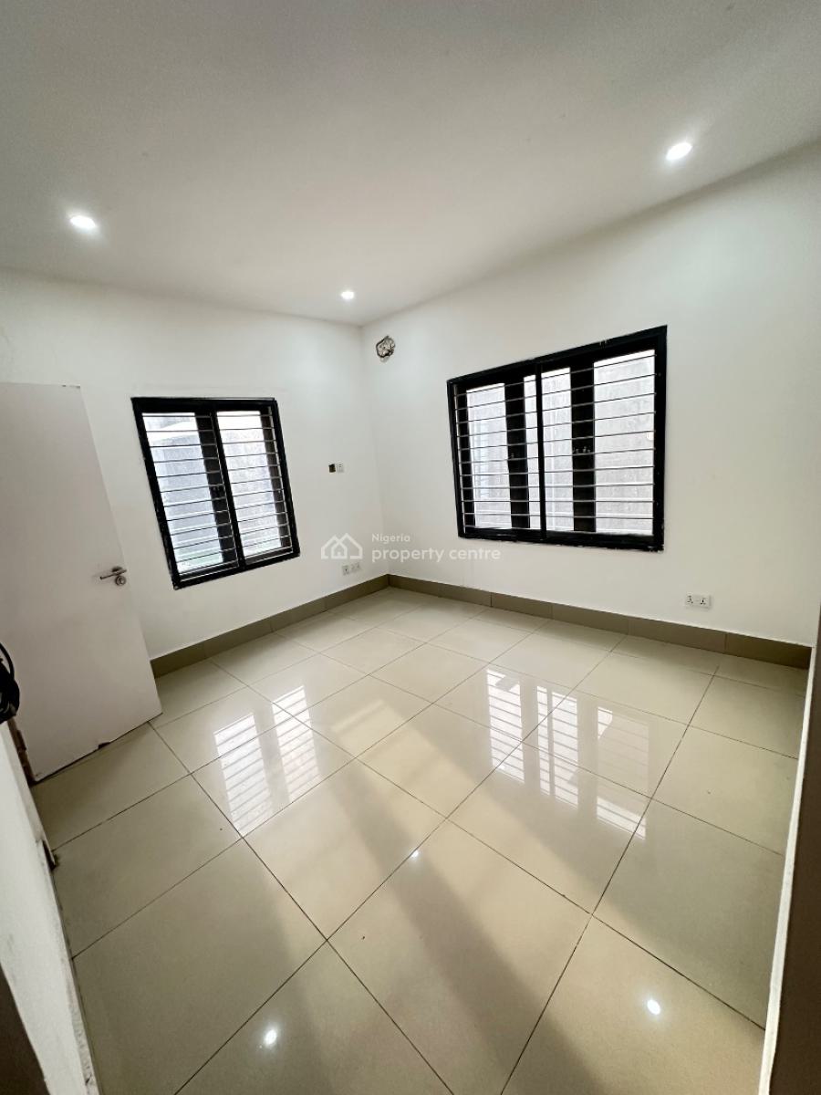Neatly Renovated Serviced 2 Bedroom Apartment, White Sand Street, Lekki Phase 1, Lekki, Lagos, Flat / Apartment for Rent