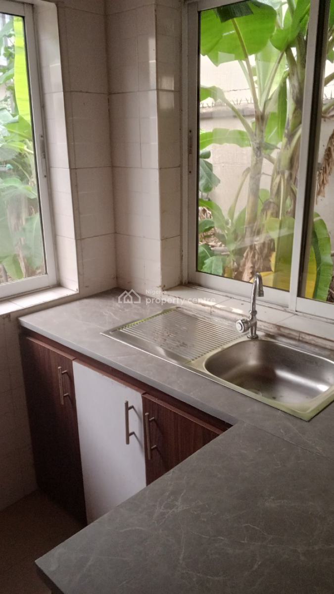 One Room Self Contained, Ayinde Sanmi Street, Gra Phase 2, Magodo, Lagos, Self Contain (single Rooms) for Rent