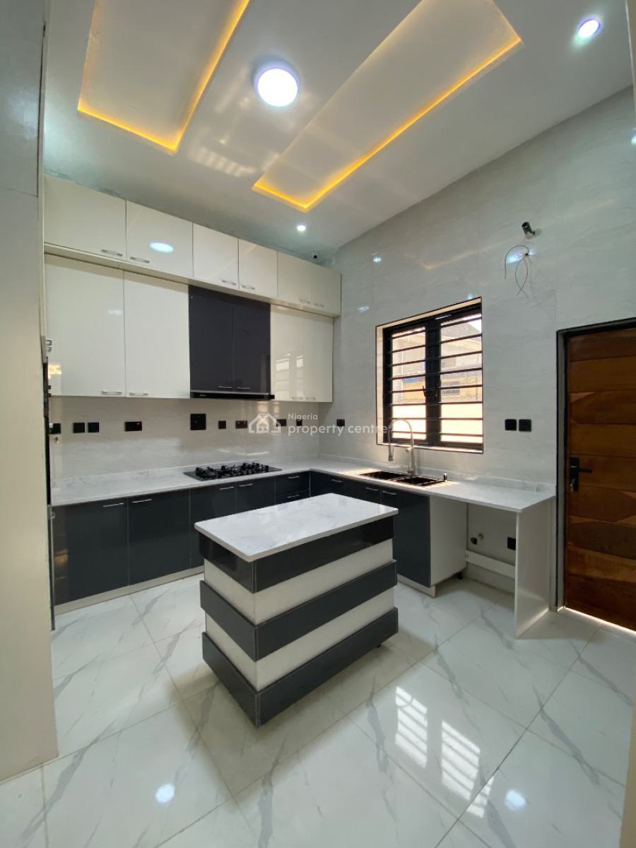 Distressed Luxury 5 Bedroom Fully Detached Duplex with Bq, Sangotedo, Ajah, Lagos, Detached Duplex for Sale
