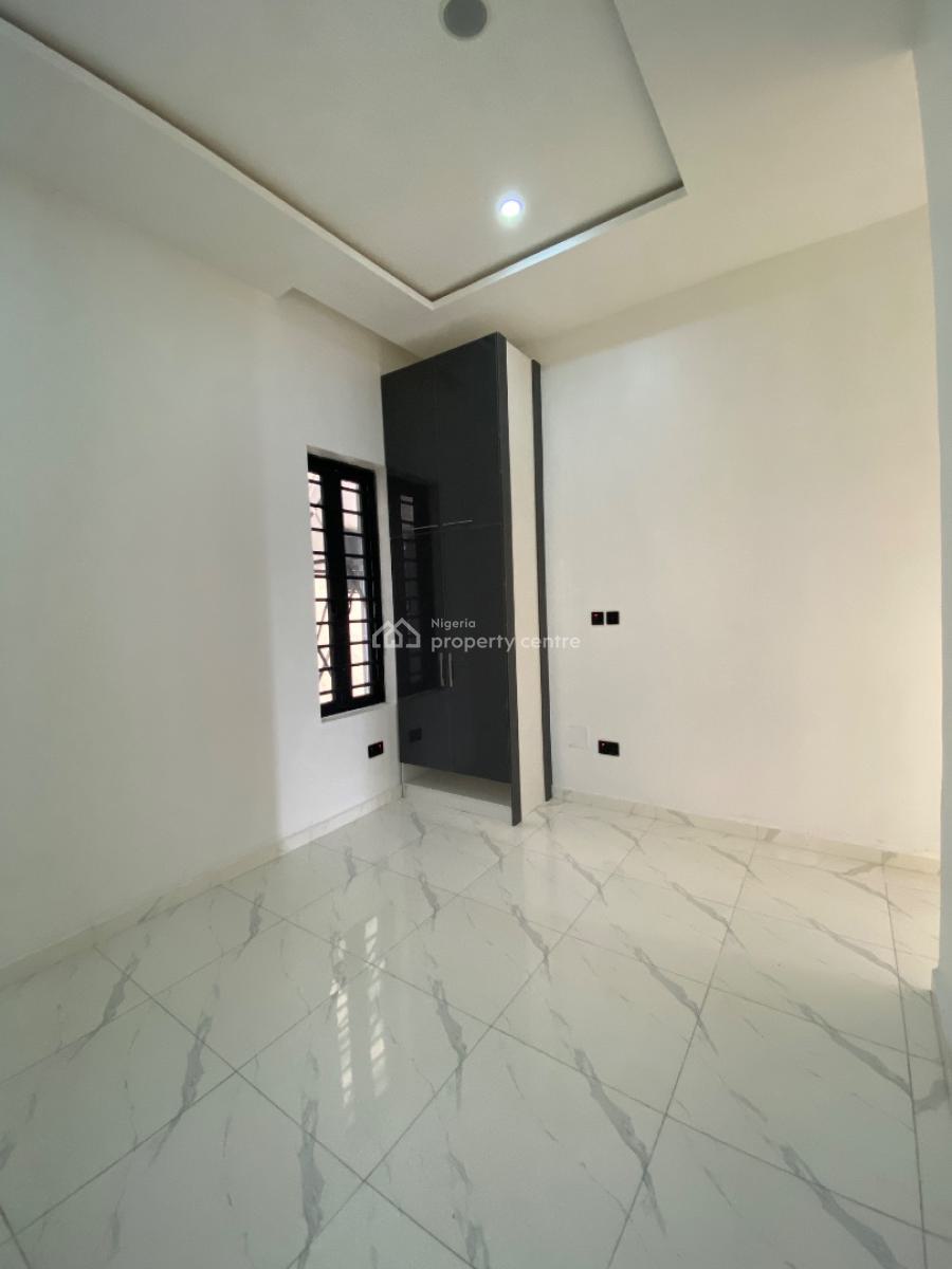 Distressed Luxury 5 Bedroom Fully Detached Duplex with Bq, Sangotedo, Ajah, Lagos, Detached Duplex for Sale