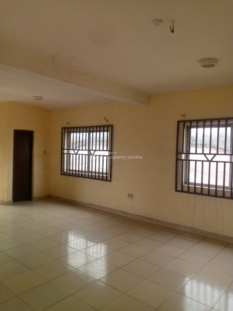 Offices Complex with Modern Facilities, Aba Road, Rumuokwurusi, Port Harcourt, Rivers, Plaza / Complex / Mall for Rent