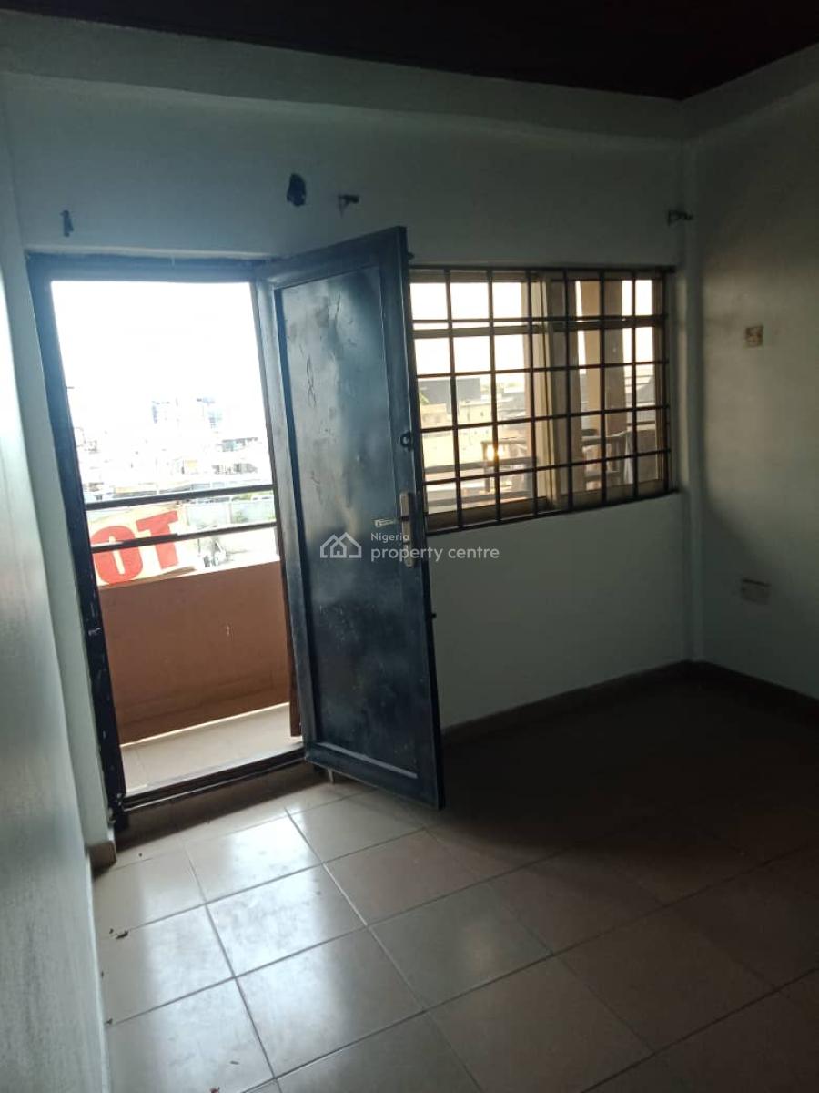 Luxuriously Furnished Spacious Nice Mini Flat, No 13b Abel Close, Sangotedo, Ajah, Lagos, Mini Flat (room and Parlour) for Rent