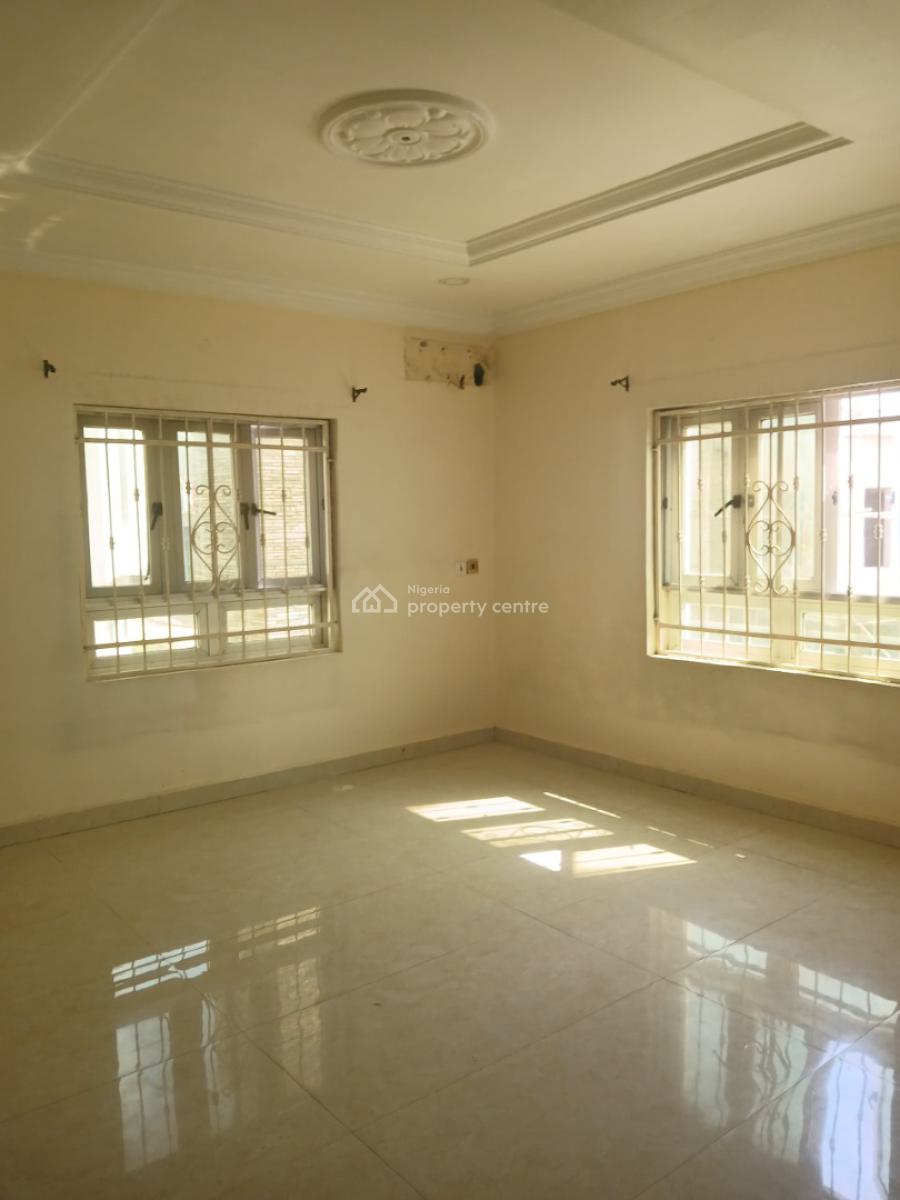 a Very Good Spacious Serviced 3 Bedroom Flat + 1 Bq, After Coza Church., Guzape District, Abuja, Flat / Apartment for Rent