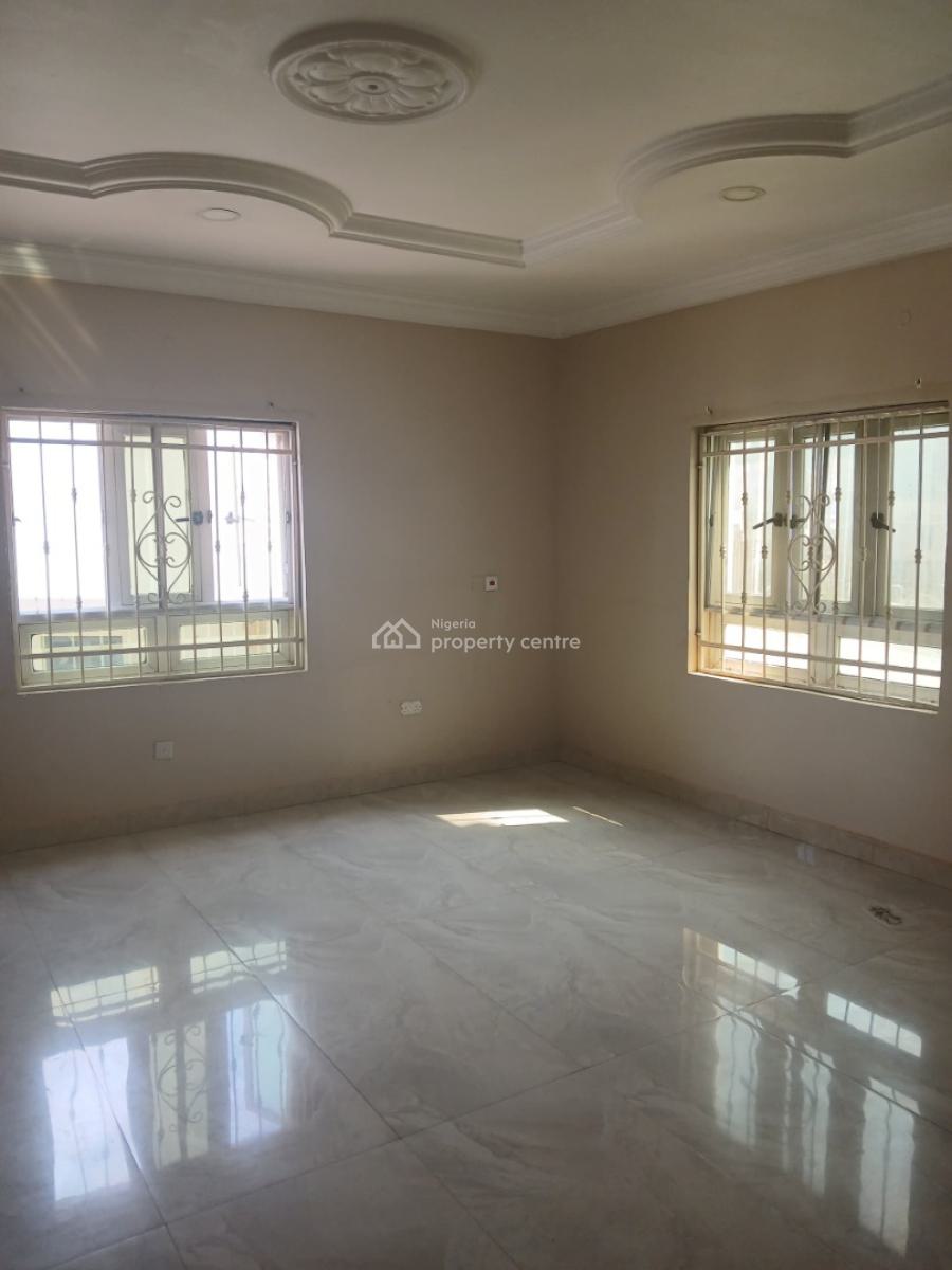 a Very Good Spacious Serviced 3 Bedroom Flat + 1 Bq, After Coza Church., Guzape District, Abuja, Flat / Apartment for Rent