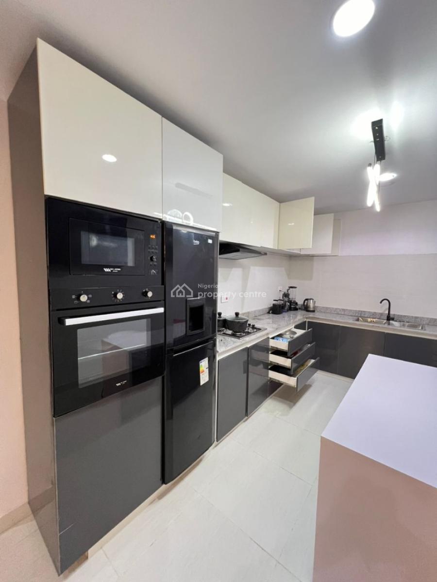 Newly Luxurious 2 Bedroom with Private Pool & Spa with Ps5 & for Party, Lekki Phase 1, Lekki, Lagos, Flat / Apartment Short Let