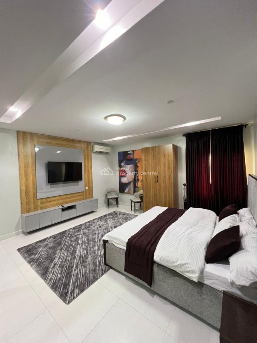 Newly Luxurious 2 Bedroom with Private Pool & Spa with Ps5 & for Party, Lekki Phase 1, Lekki, Lagos, Flat / Apartment Short Let