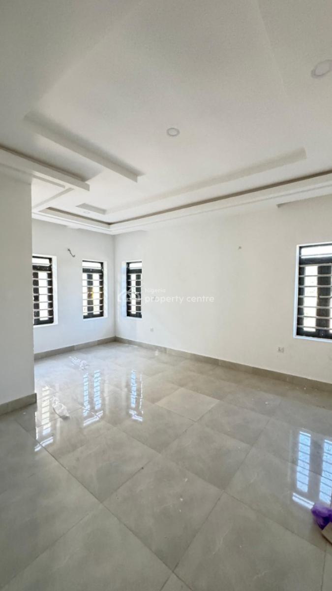 4 Bedrooms Luxury Semi Detached Duplex and a Bq, Behind Nnpc Filling Station, Guzape District, Abuja, Semi-detached Duplex for Sale