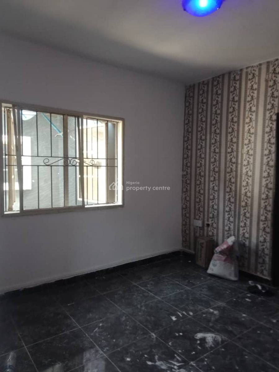 Luxuriously Spacious Nice Big Mini  Flat, No. 16a, Adenilun Street, Sangotedo, Ajah, Lagos, Mini Flat (room and Parlour) for Rent