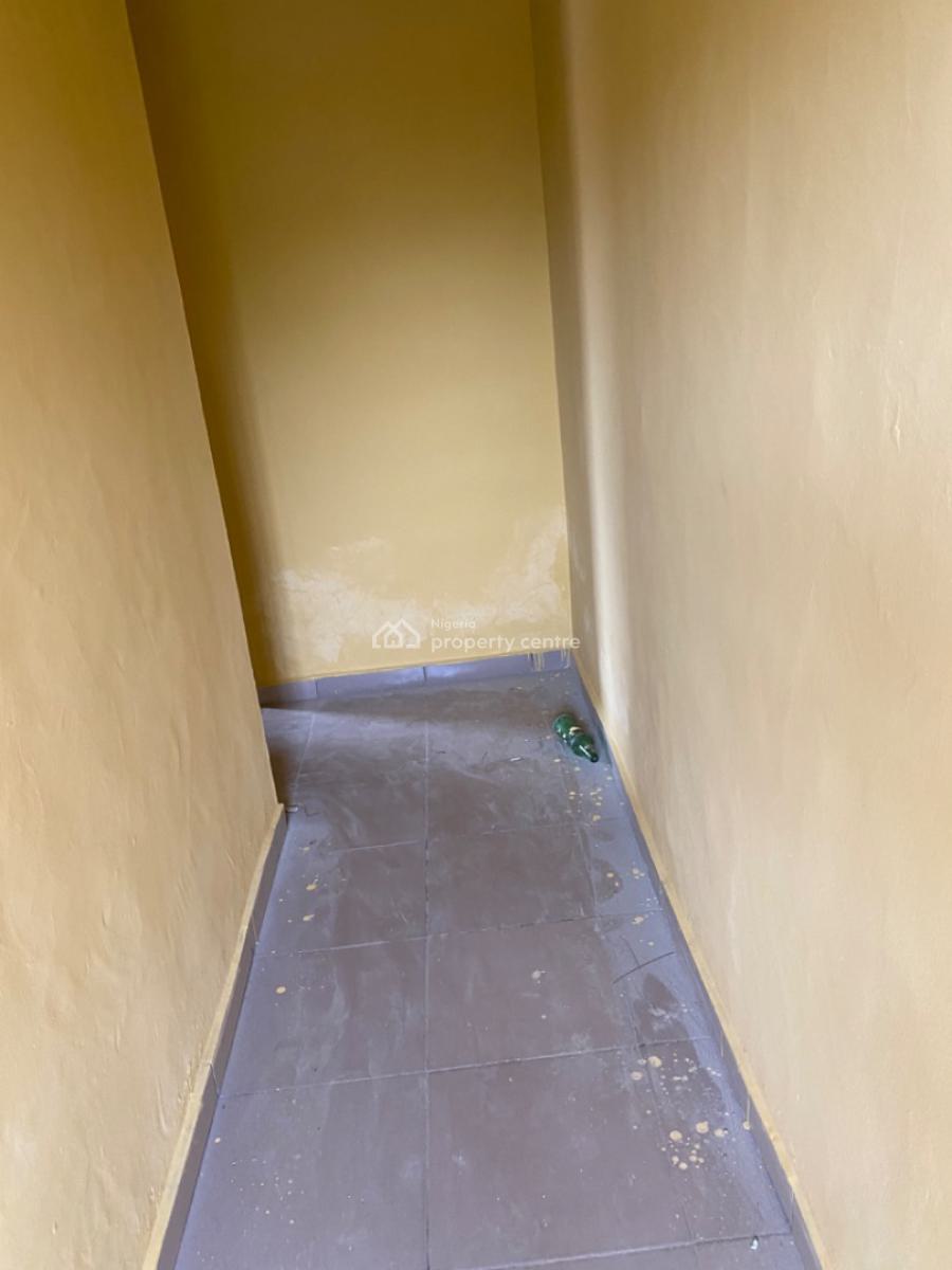 Luxuriously  Nice Spacious Self Contain  Apartments, No. 16a, Adenilun Street Bogije, Bogije, Ibeju Lekki, Lagos, Self Contain (single Rooms) for Rent