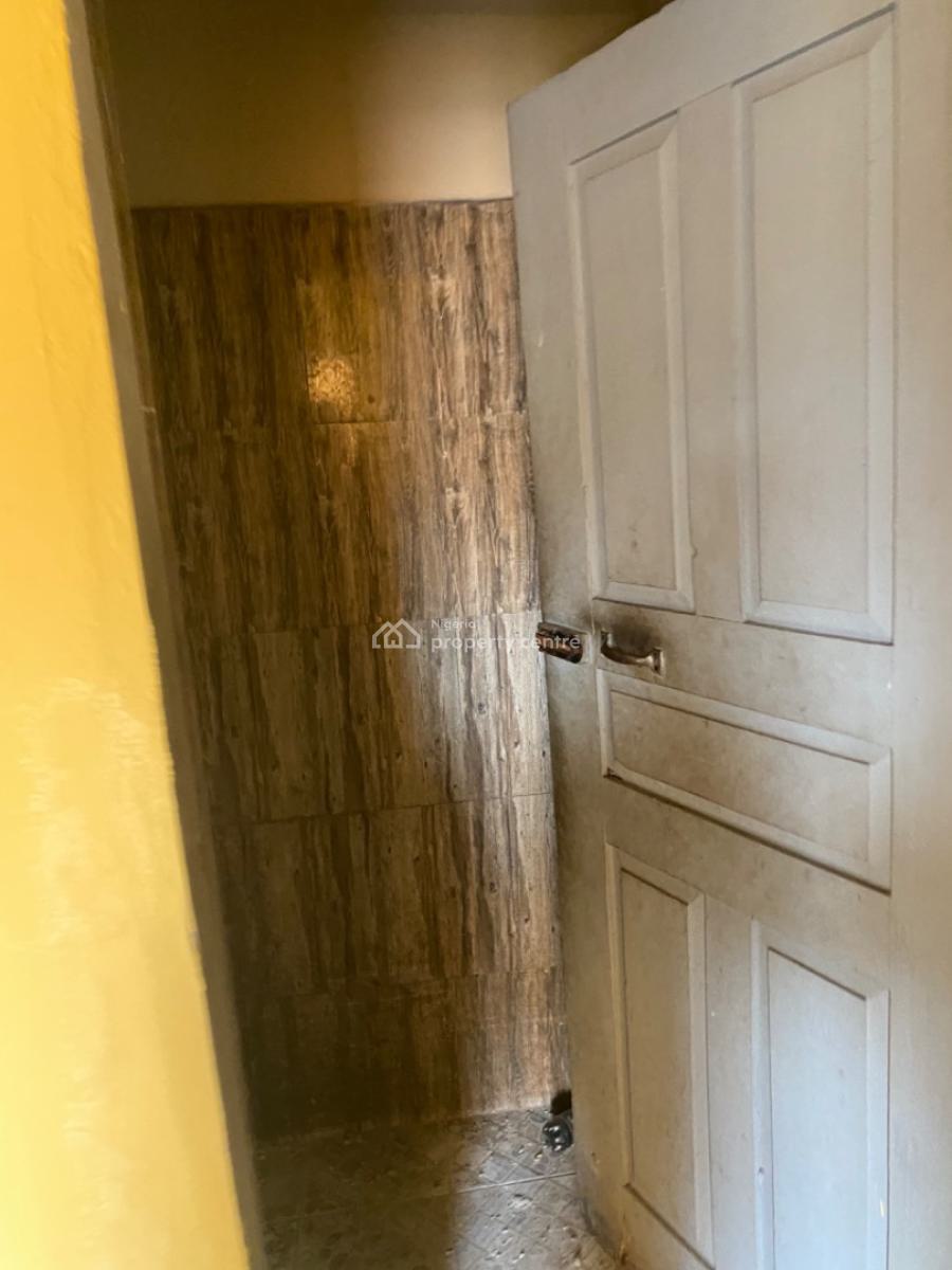 Luxuriously  Nice Spacious Self Contain  Apartments, No. 16a, Adenilun Street Bogije, Bogije, Ibeju Lekki, Lagos, Self Contain (single Rooms) for Rent