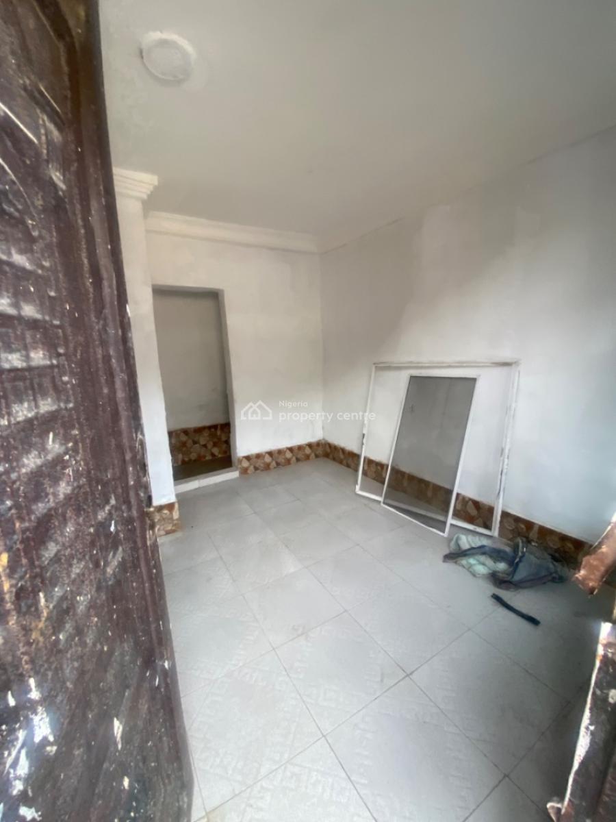 Luxuriously Nice, Spacious Self Contain, No. 16a, Adenilun Street, Sangotedo, Ajah, Lagos, Self Contain (single Rooms) for Rent