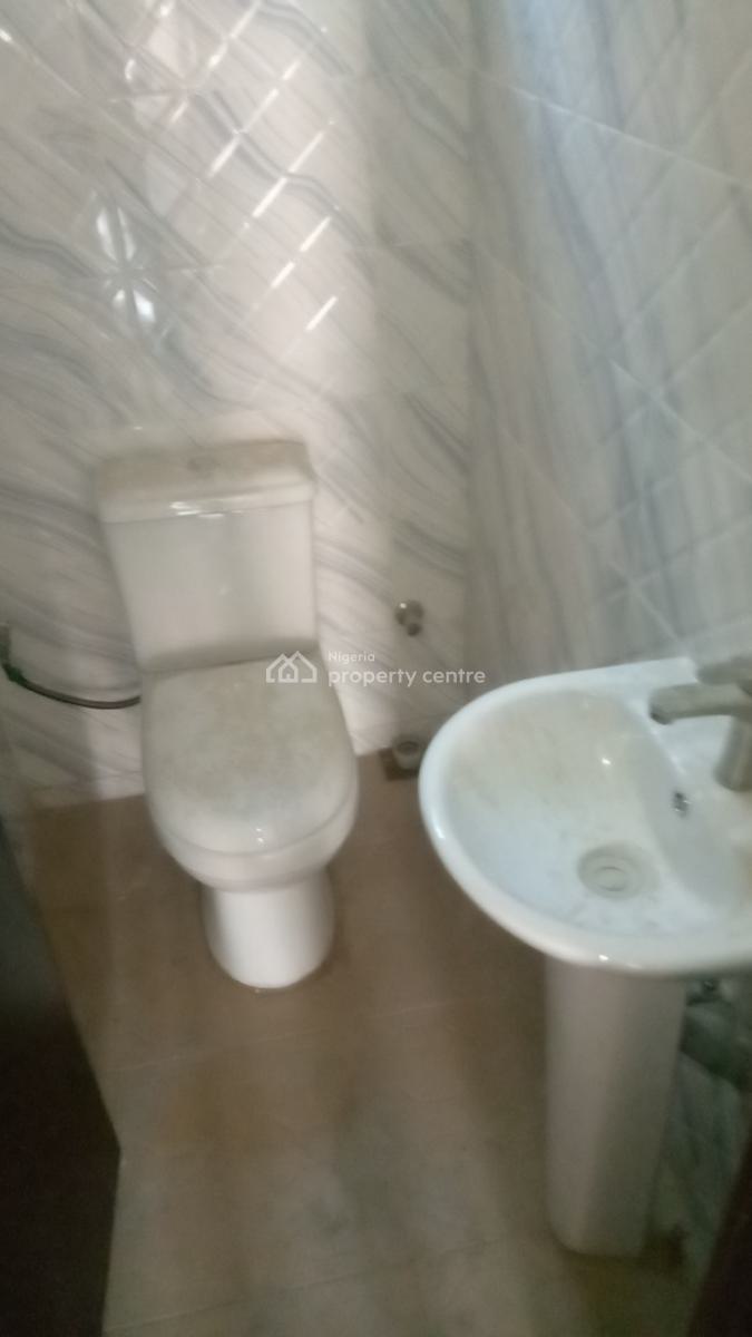 Luxury 2bedroom at F14 Estate Kubwa, F14 Estate Kubwa, Kubwa, Abuja, Flat / Apartment for Rent