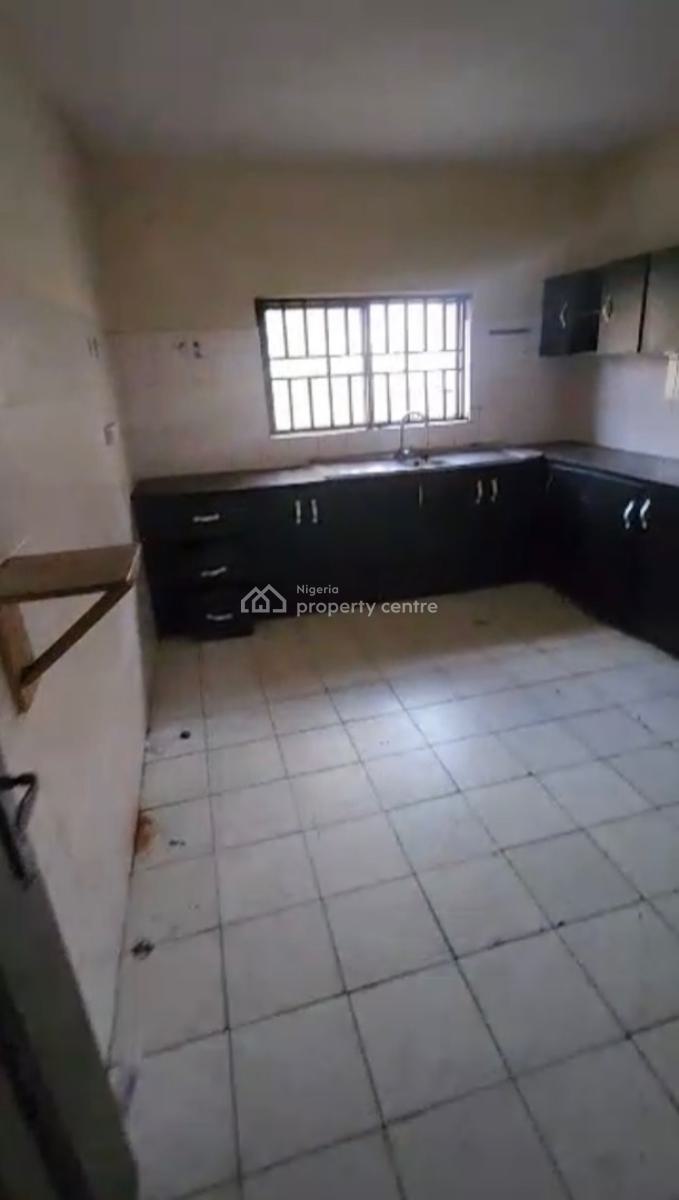 Well Spacious 2 Bedroom Apartment, Wuye, Abuja, Flat / Apartment for Rent