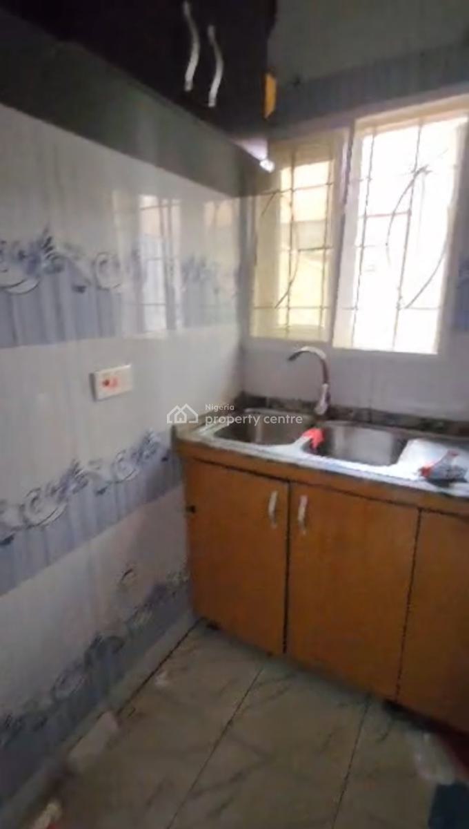 Well Spacious 1 Bedroom Apartment, Wuye, Abuja, Flat / Apartment for Rent