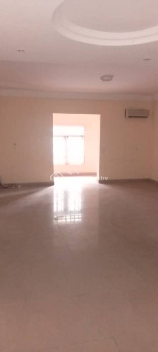 Well Spacious 3 Bedroom Apartment, Wuse 2, Abuja, Flat / Apartment for Rent