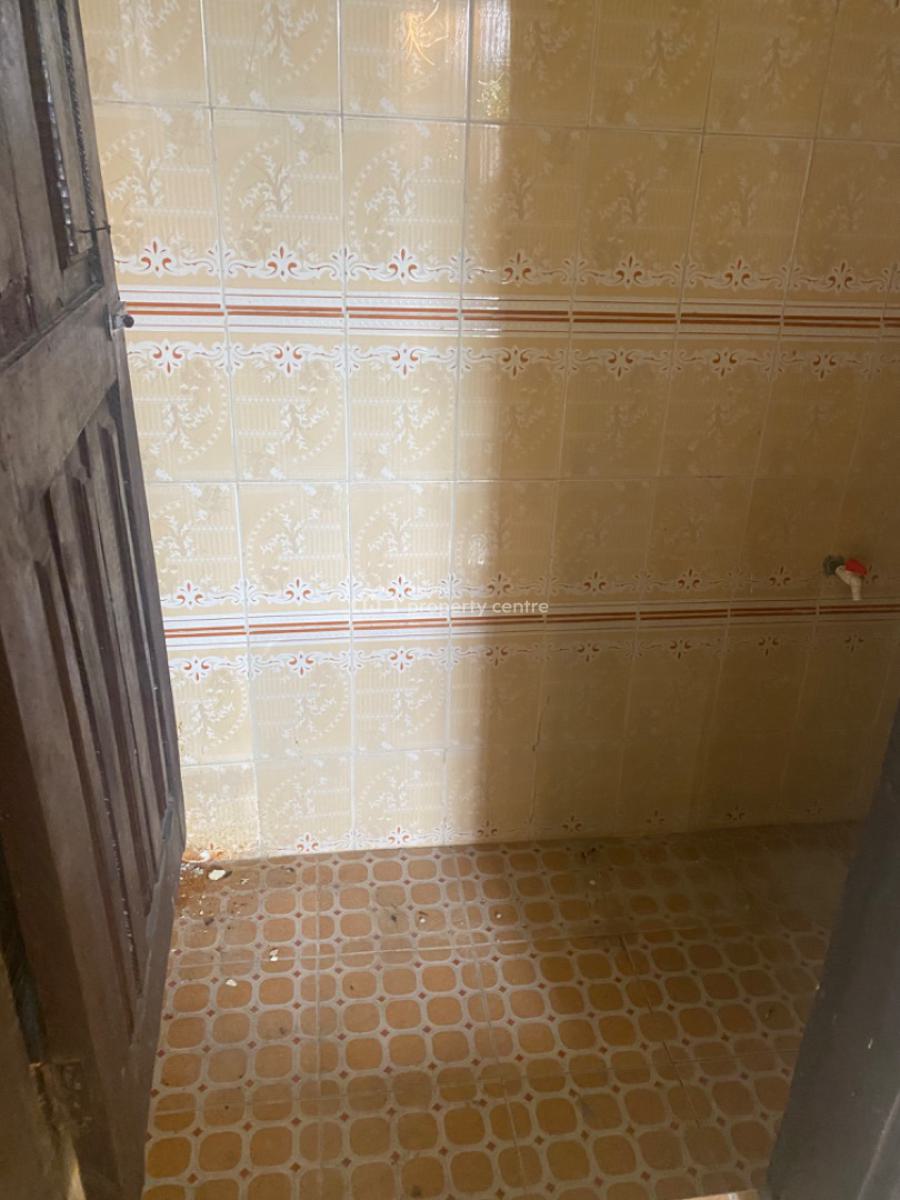Luxuriously Spacious Self Contain  with Excellent Finishing, No. 13 a, Akin Street Bogije, Ajah, Lagos, Self Contain (single Rooms) for Rent