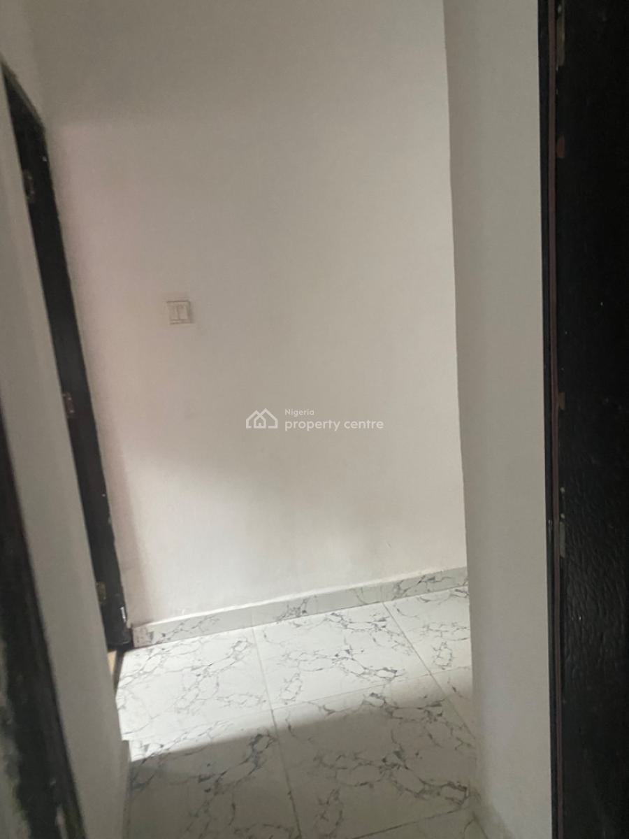Luxuriously Spacious Mini Flat  with Excellent Finishing, No. 13 a, Akin Street Awoyaya, Awoyaya, Ibeju Lekki, Lagos, Mini Flat (room and Parlour) for Rent