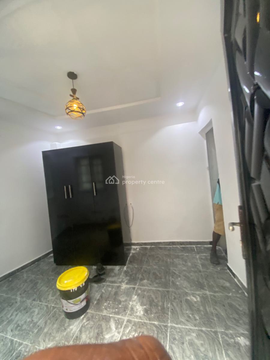 Luxuriously Spacious Self Contain  with Excellent Finishing, No. 13 a, Akin Street, Sangotedo, Ajah, Lagos, Self Contain (single Rooms) for Rent
