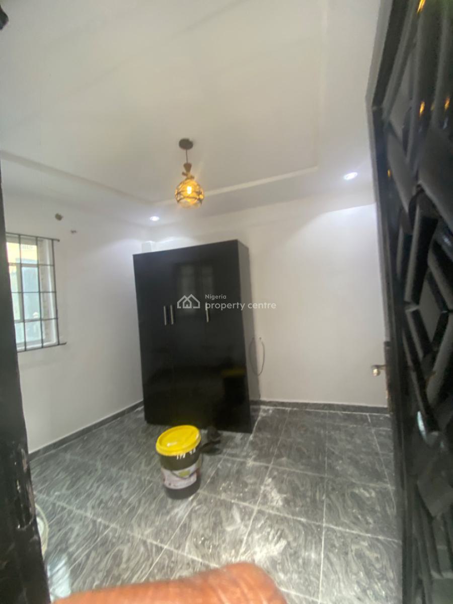 Luxuriously Spacious Self Contain  with Excellent Finishing, No. 13 a, Akin Street, Sangotedo, Ajah, Lagos, Self Contain (single Rooms) for Rent
