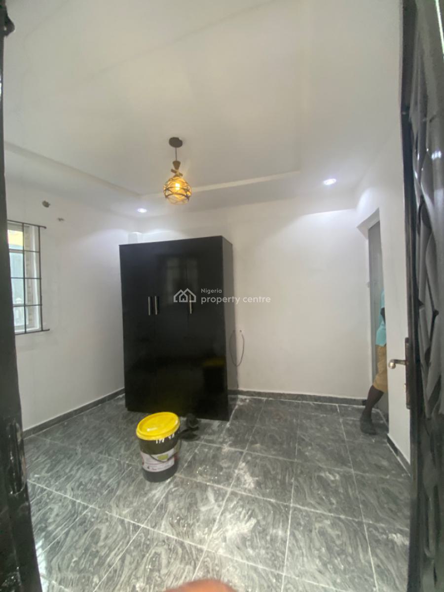 Luxuriously Spacious Self Contain  with Excellent Finishing, No. 13 a, Akin Street, Sangotedo, Ajah, Lagos, Self Contain (single Rooms) for Rent