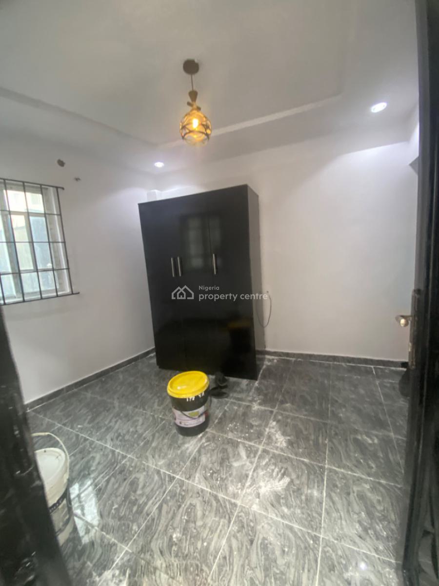 Luxuriously Spacious Self Contain  with Excellent Finishing, No. 13 a, Akin Street, Sangotedo, Ajah, Lagos, Self Contain (single Rooms) for Rent