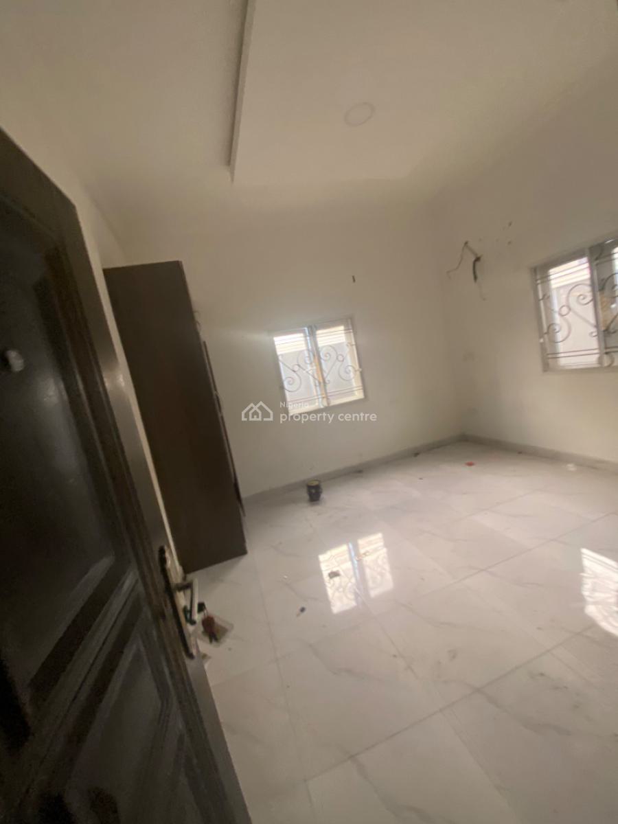 Luxuriously Spacious Standard 3bedroom Flat with Excellent Finishing, No. 13 a, Akin Street, Sangotedo, Ajah, Lagos, House for Rent