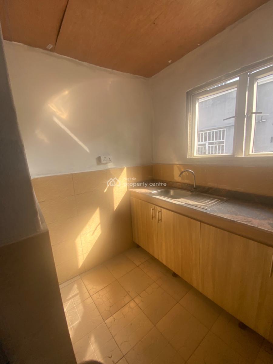 Luxuriously Spacious Studio Apartment, No. 13a, Akin Street, Sangotedo, Ajah, Lagos, Self Contain (single Rooms) for Rent