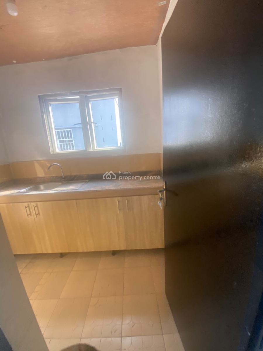 Luxuriously Spacious Studio Apartment, No. 13a, Akin Street, Sangotedo, Ajah, Lagos, Self Contain (single Rooms) for Rent