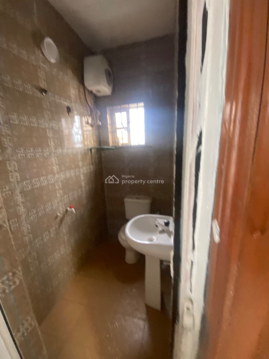 Luxuriously Spacious Mini Flat, No. 13a, Akin Street, Sangotedo, Ajah, Lagos, Mini Flat (room and Parlour) for Rent