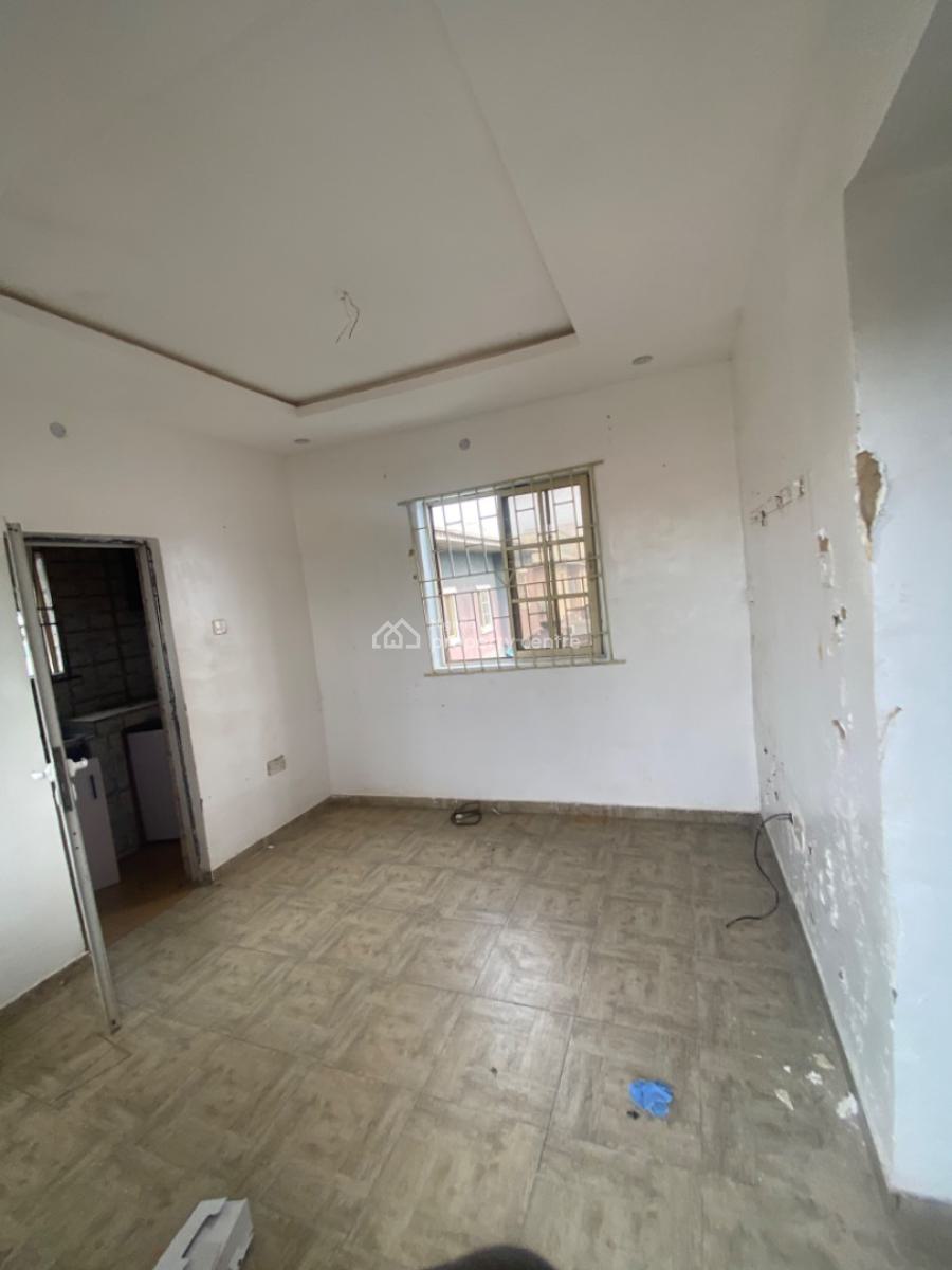 Luxuriously Spacious Mini Flat, No. 13a, Akin Street, Sangotedo, Ajah, Lagos, Mini Flat (room and Parlour) for Rent