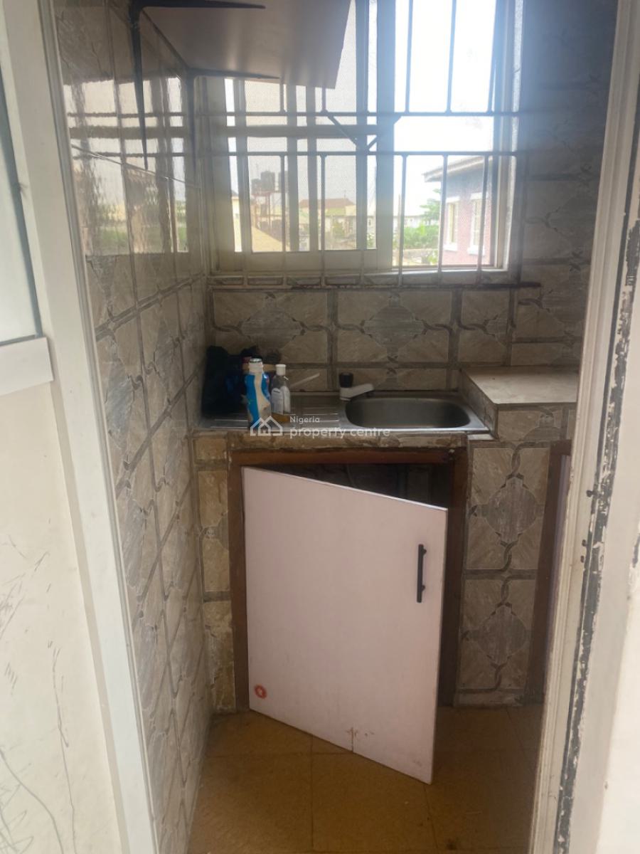 Luxuriously Spacious Mini Flat, No. 13a, Akin Street, Sangotedo, Ajah, Lagos, Mini Flat (room and Parlour) for Rent